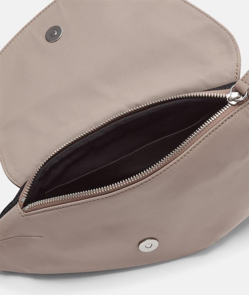 Liebeskind Oval Belt-bag S - Cognac