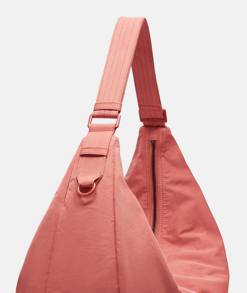 Liebeskind Nylon Moon Hobo L - Koralle
